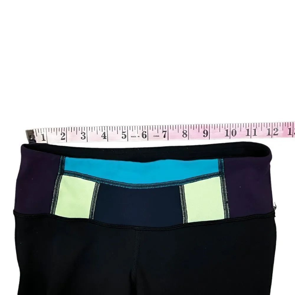 Lululemon Color Block Capri Fit Leggings - Picture 2 of 7